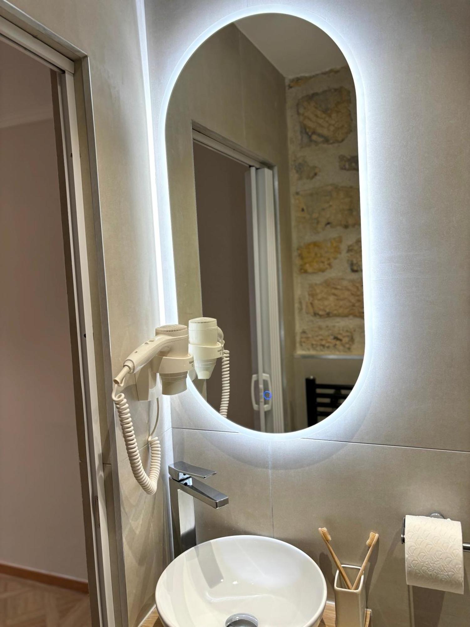 Hotel Paris Amore Luaran gambar