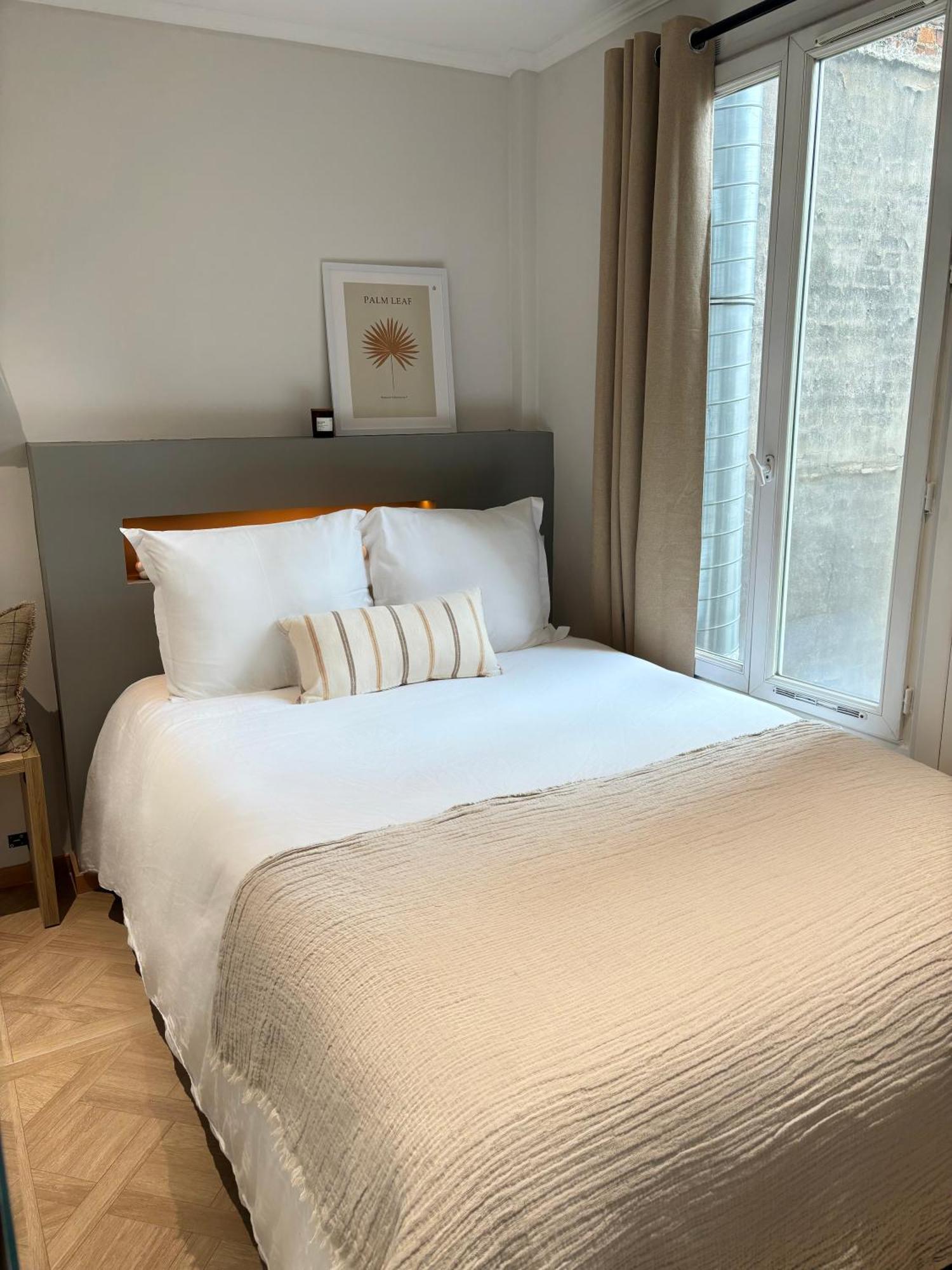 Hotel Paris Amore Luaran gambar