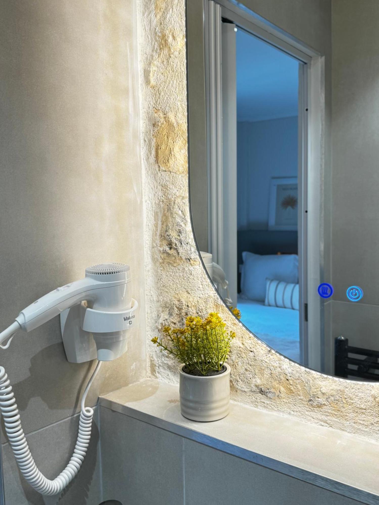 Hotel Paris Amore Luaran gambar